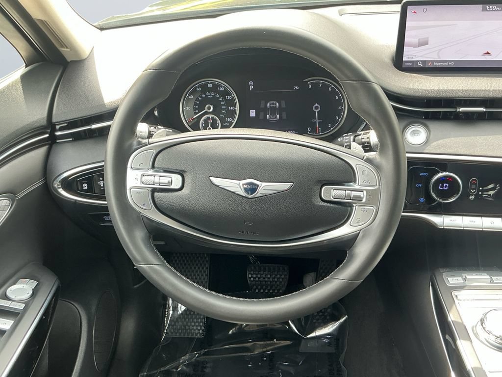 Used 2025 Genesis GV70 2.5T AWD/4WD image 13