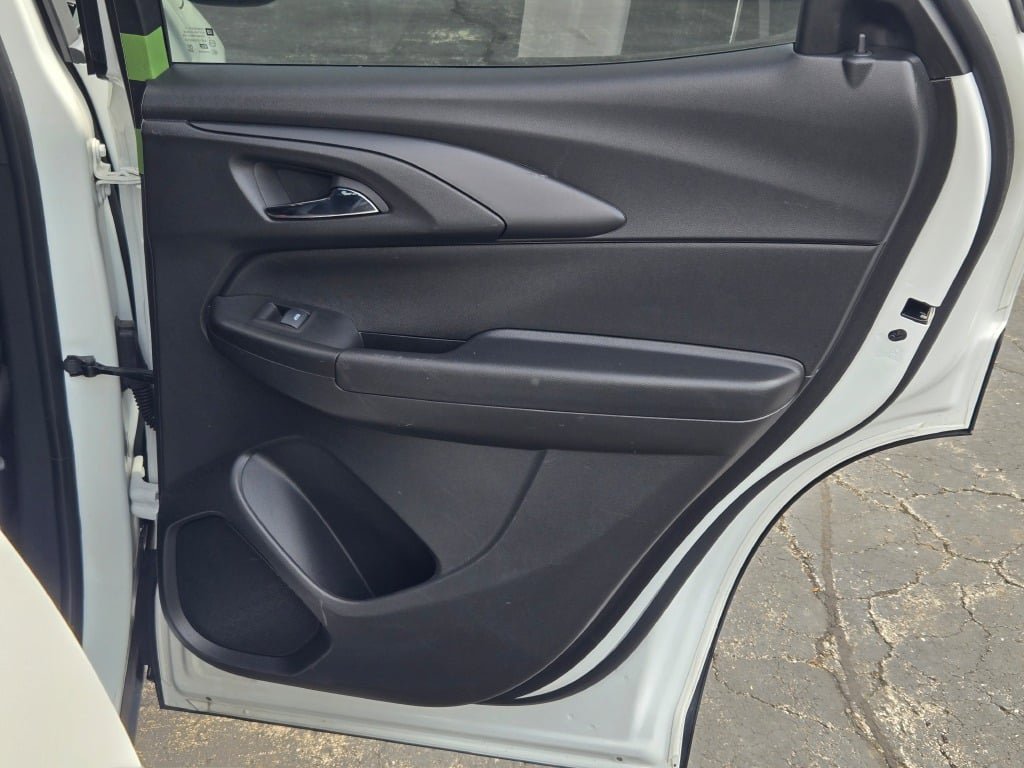 Certified 2025 Chevrolet TrailBlazer LT AWD/4WD image 9