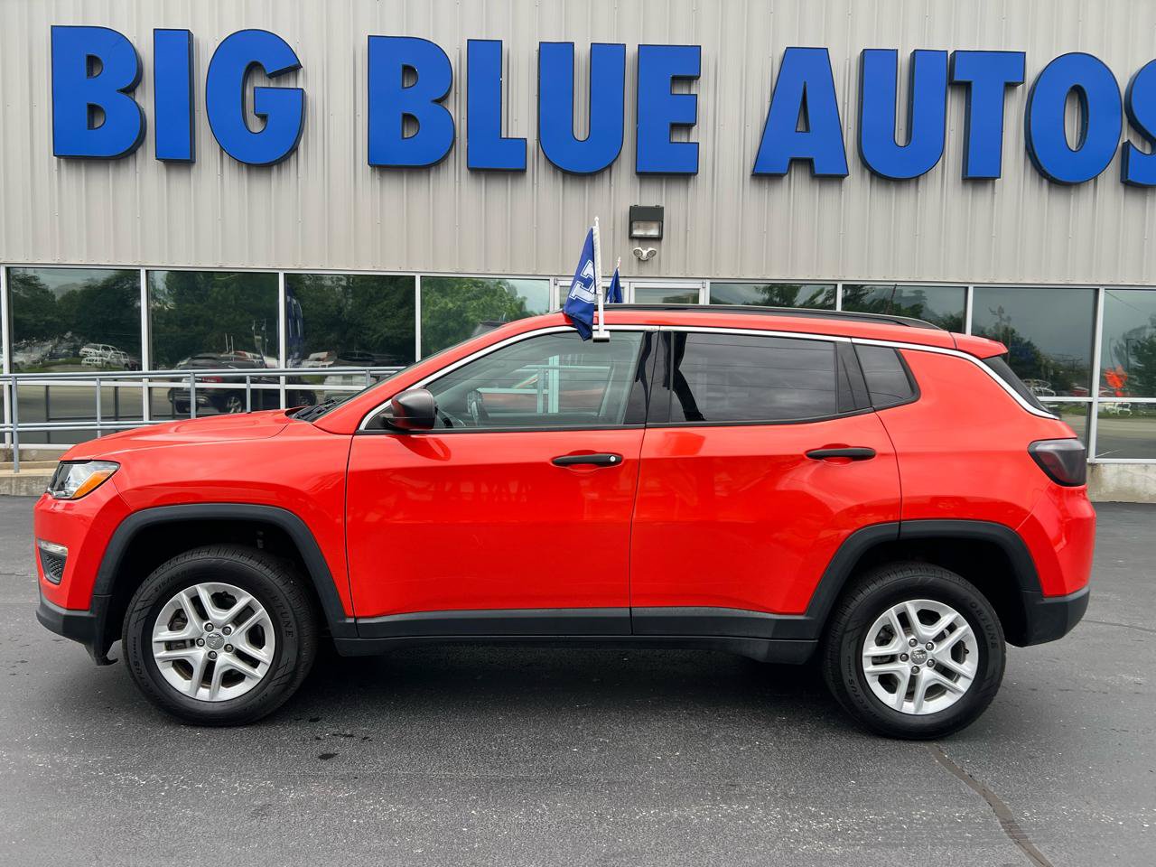 Used 2020 Jeep Compass Sport w/ Cold Weather Group AWD/4WD image 2