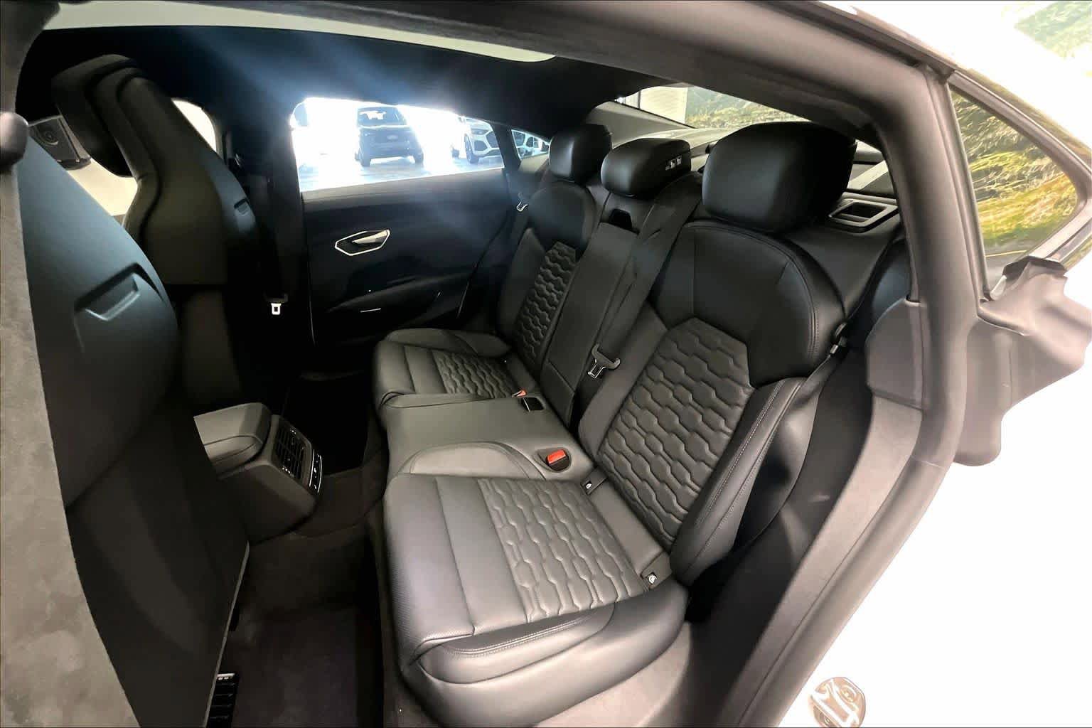 Certified 2025 Audi S e-tron GT Prestige w/ Prestige Package AWD/4WD image 19