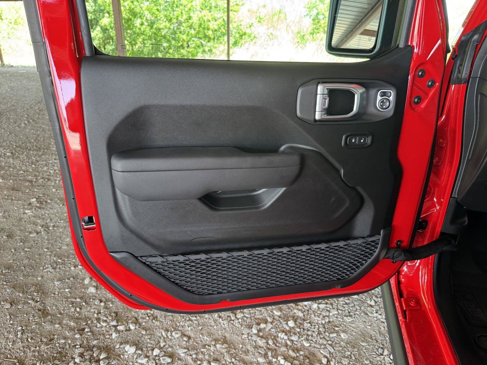 New 2026 Jeep Wrangler Unlimited Rubicon AWD/4WD image 23