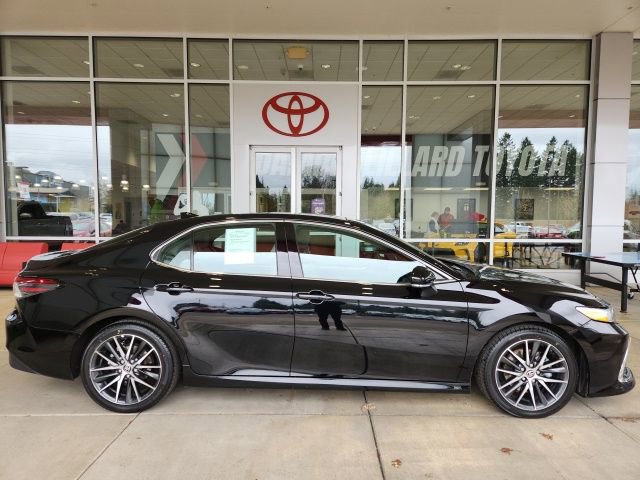 Used 2024 Toyota Camry XLE w/ Navigation Package AWD/4WD image 3