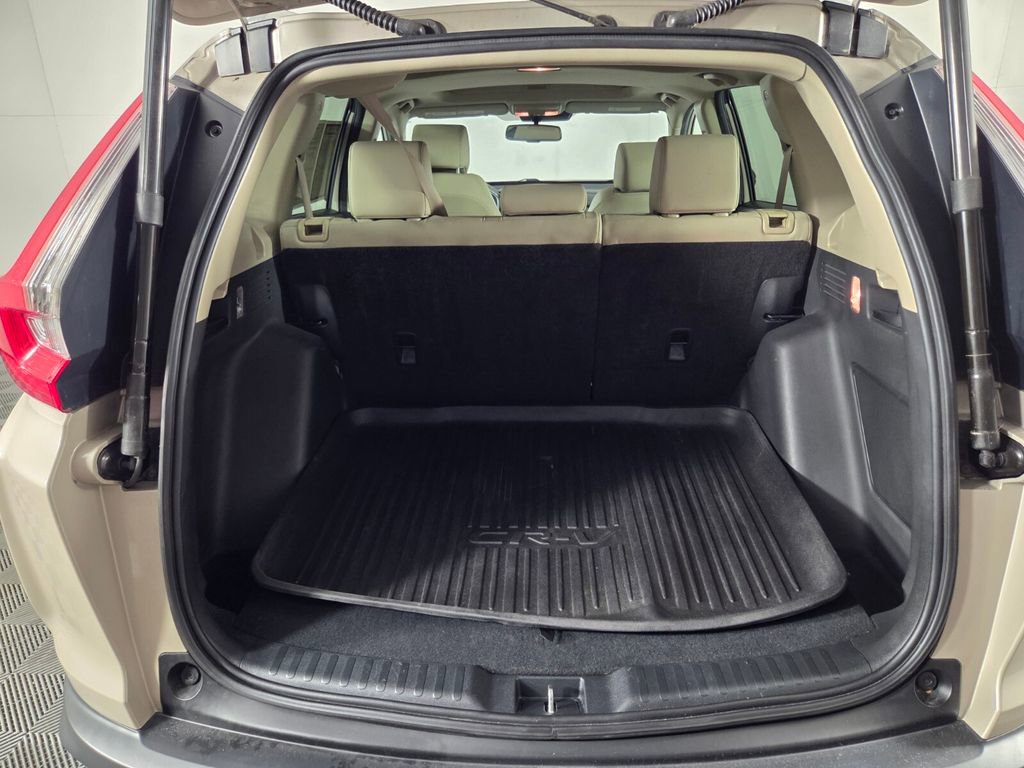 Used 2018 Honda CR-V Touring image 28