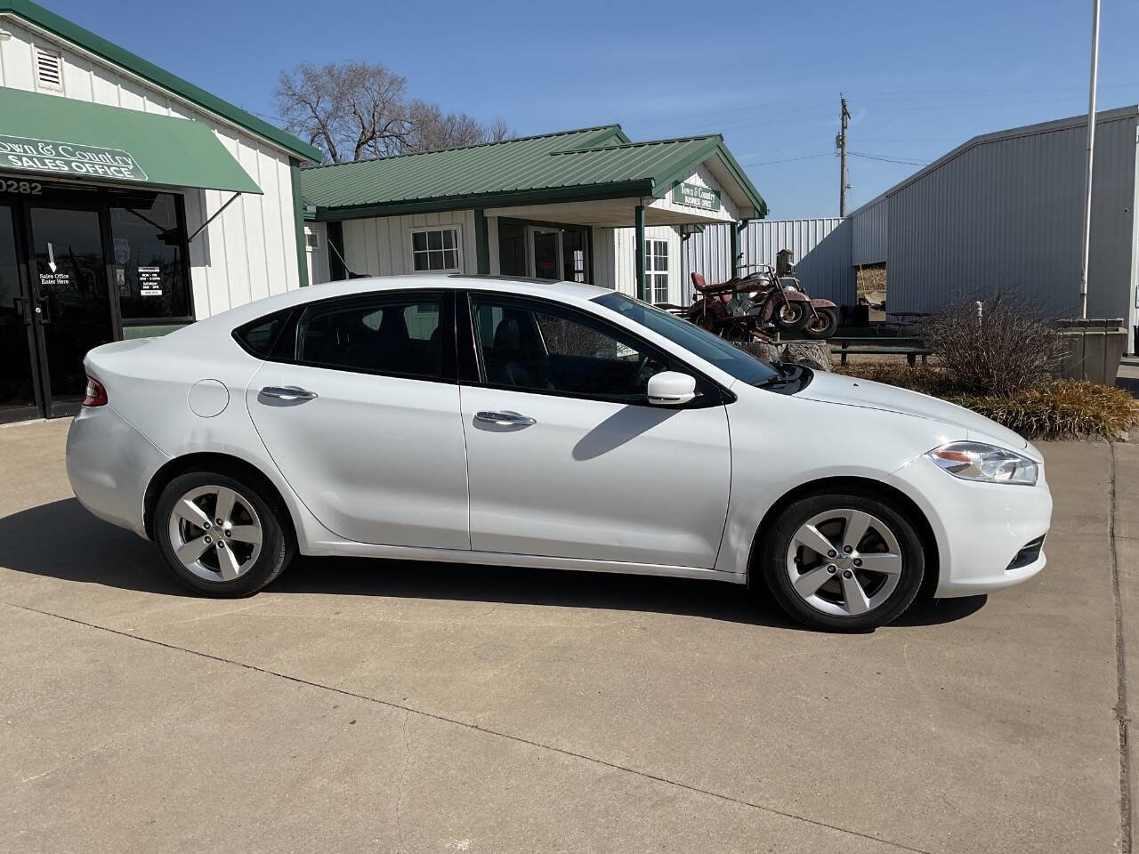 Used 2014 Dodge Dart Limited image 2