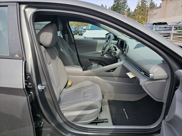 New 2026 Hyundai Elantra SE FWD image 11