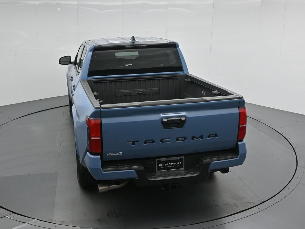 Used 2026 Toyota Tacoma SR5 AWD/4WD image 40