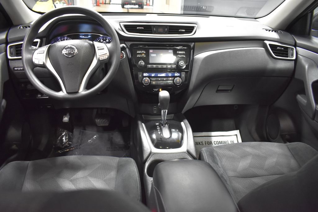 Used 2016 Nissan Rogue SV w/ SV Moonroof Package AWD/4WD image 13
