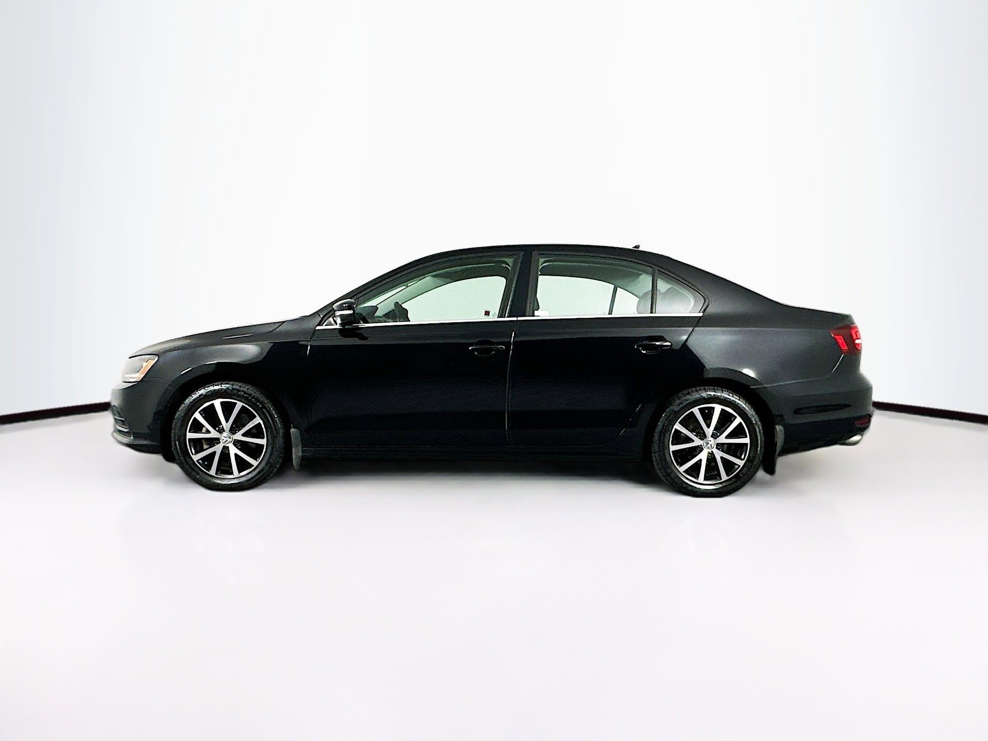 Used 2018 Volkswagen Jetta SE image 4