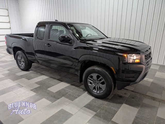 Used 2025 Nissan Frontier SV image 6