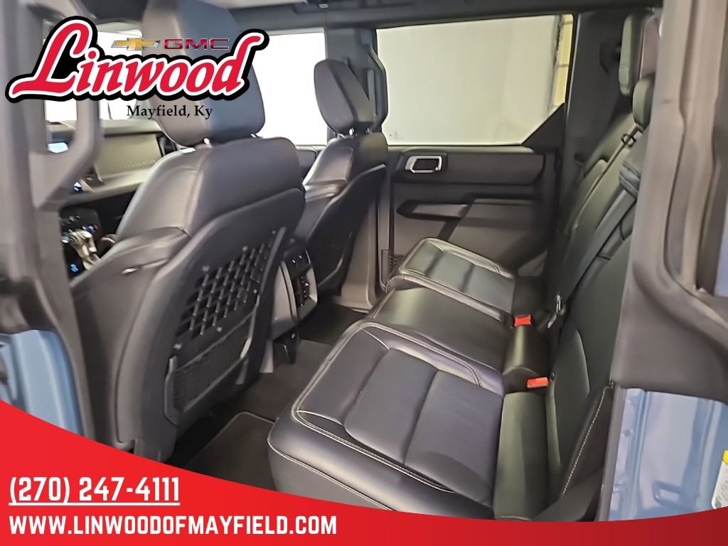Used 2025 Ford Bronco Badlands AWD/4WD image 12