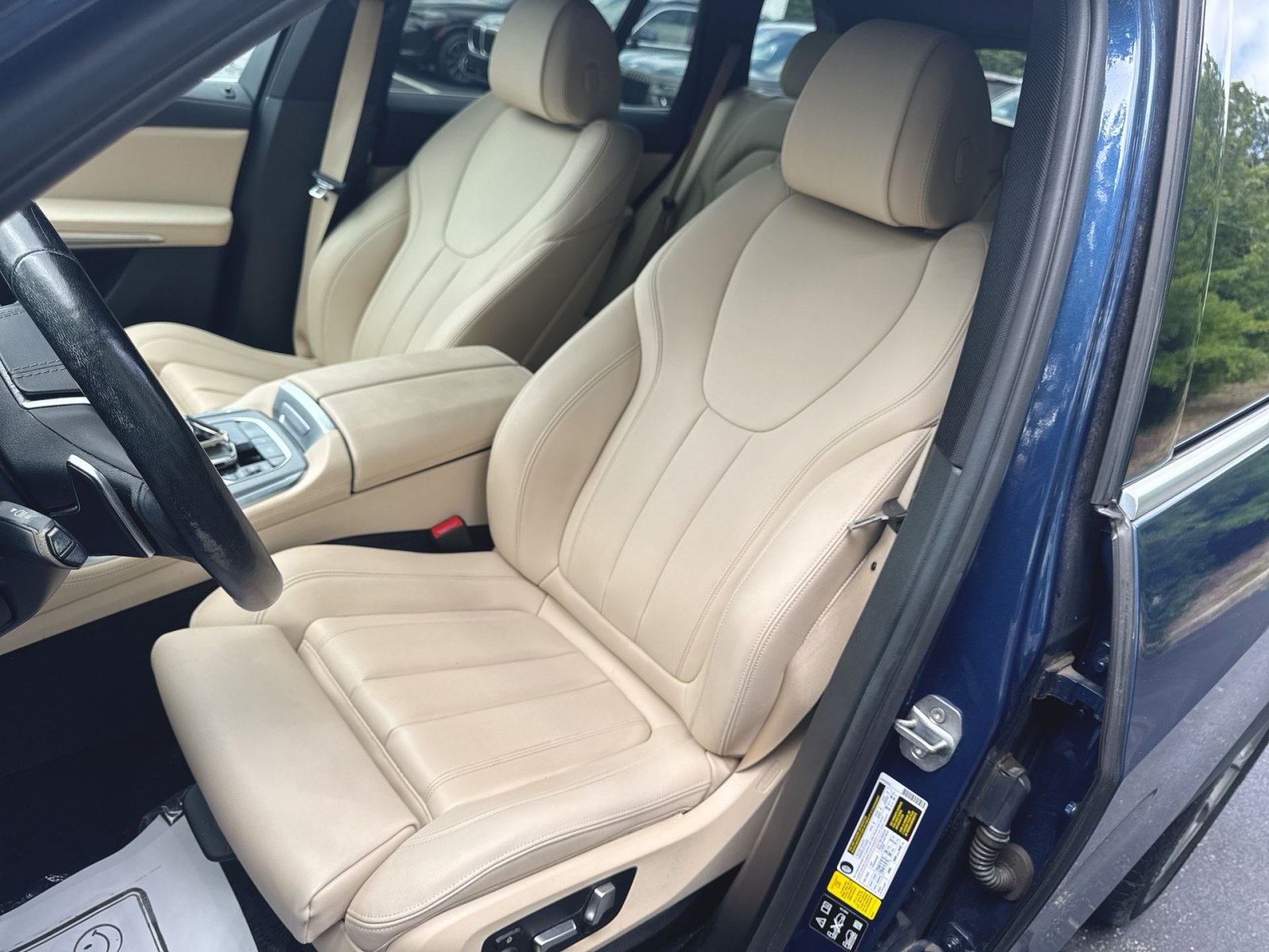Used 2019 BMW X5 xDrive40i w/ Premium Package 2 AWD/4WD image 10