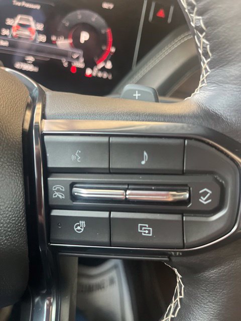 Used 2025 GMC Yukon Denali Ultimate w/ LPO, Floor Liner Package AWD/4WD image 26