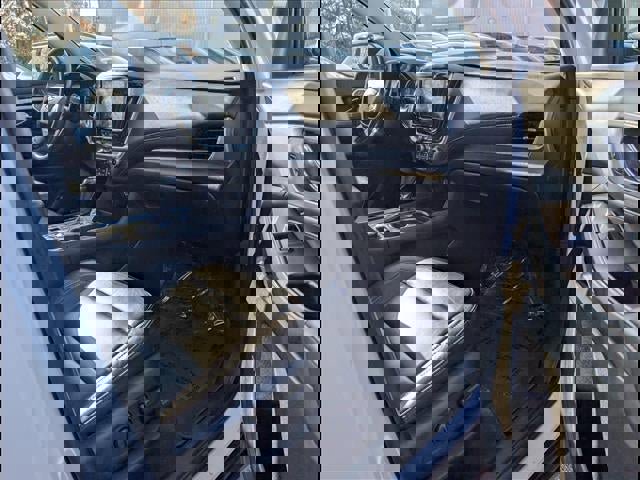 Used 2020 Chevrolet Traverse LT w/ LT Premium Package image 26