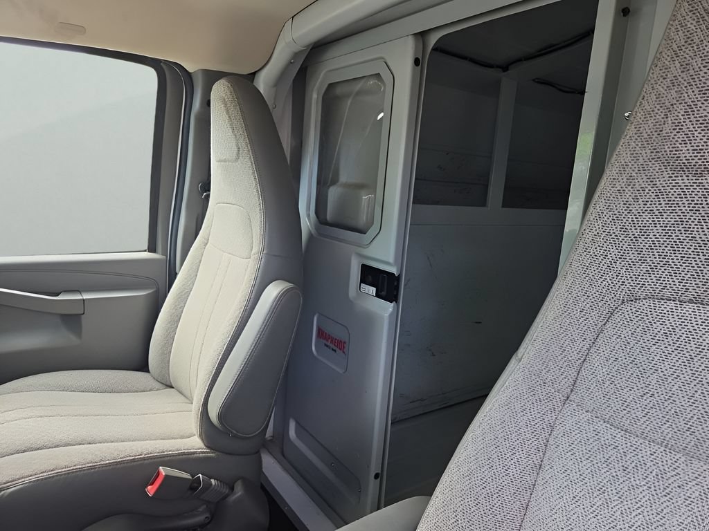 Used 2019 GMC Savana 3500 w/ Power Convenience Package RWD image 10