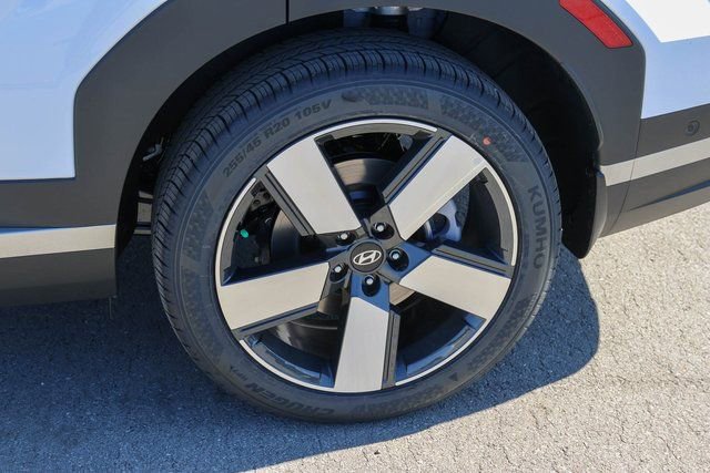 New 2026 Hyundai Santa Fe Limited FWD image 7