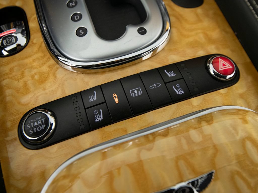 Used 2015 Bentley Flying Spur V8 AWD/4WD image 25
