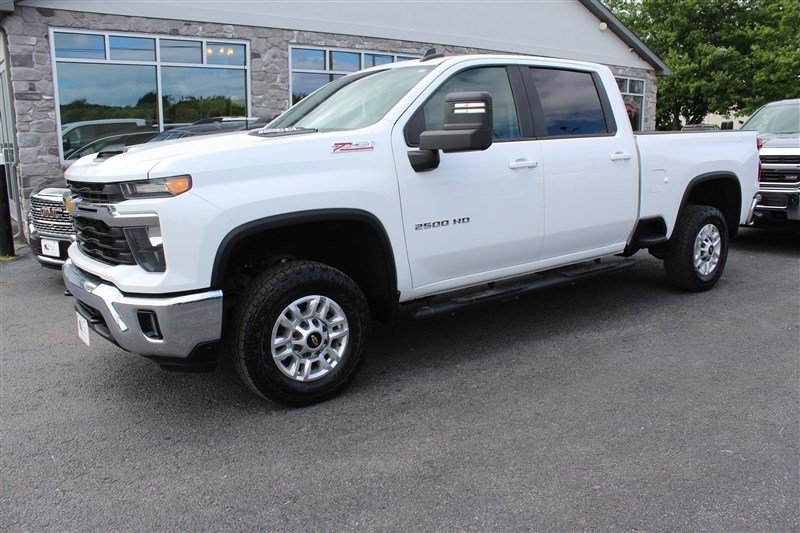 Used 2024 Chevrolet Silverado 2500 LT w/ Convenience Package