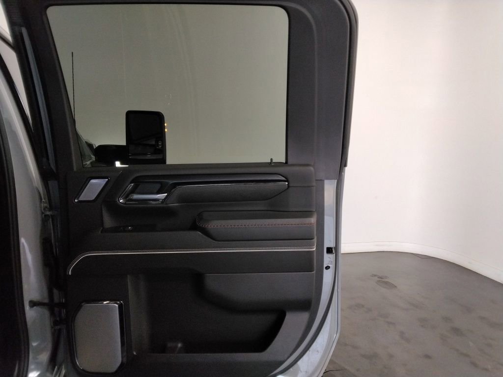 Used 2024 GMC Sierra 2500 AT4X w/ AT4X AEV Edition image 37