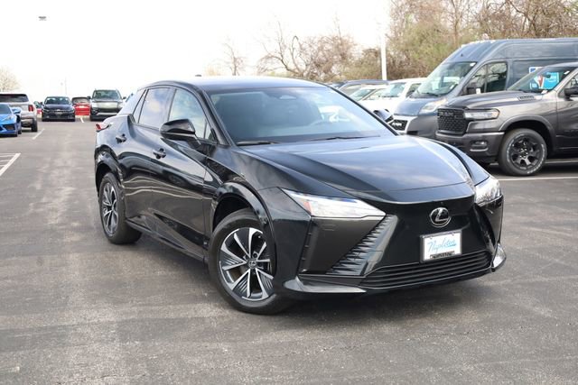 Used 2023 Lexus RZ 450e Premium w/ Technology Package image 2