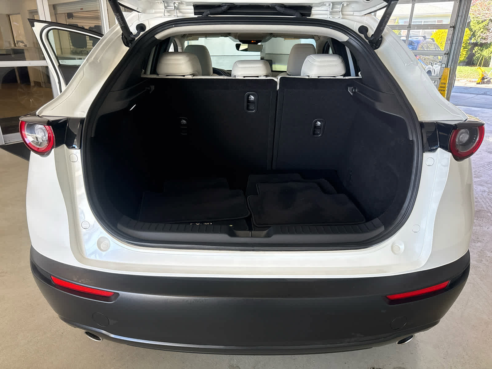 Certified 2023 MAZDA CX-30 AWD 2.5 S w/ Premium Package image 17