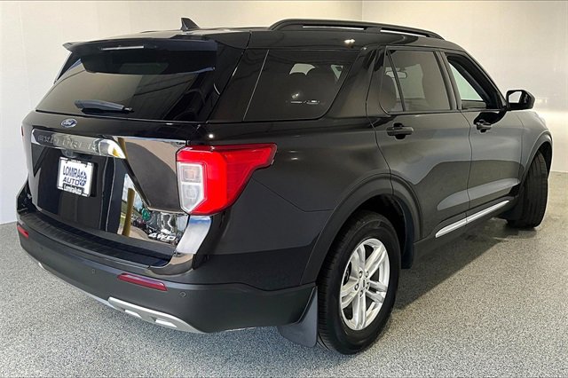 Used 2023 Ford Explorer XLT image 5