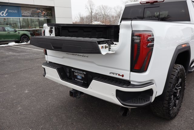 Used 2025 GMC Sierra 2500 AT4 w/ AT4 Premium Plus Package image 19