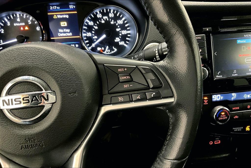 Used 2019 Nissan Rogue SV image 12