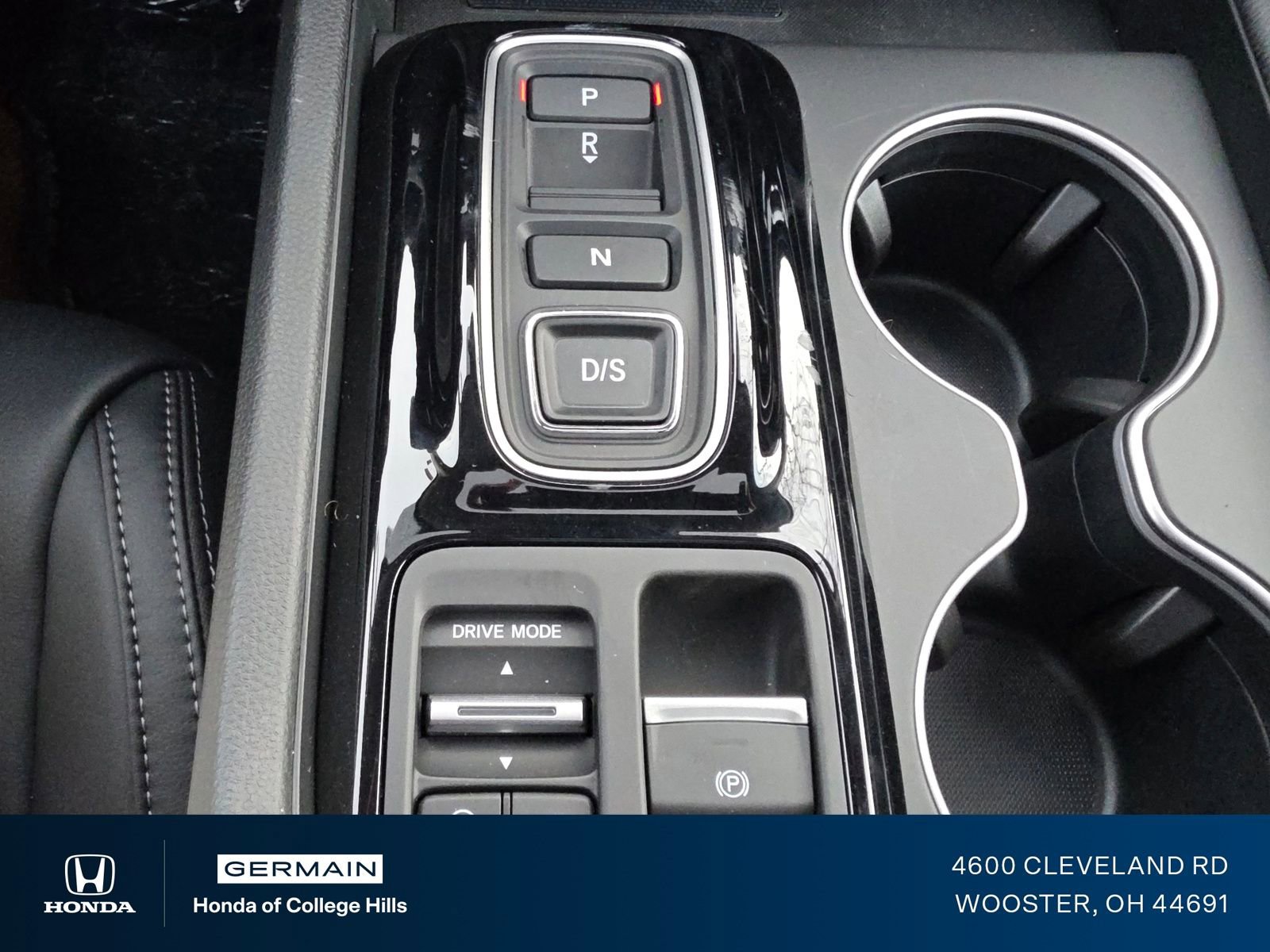 New 2025 Honda Pilot Touring image 13