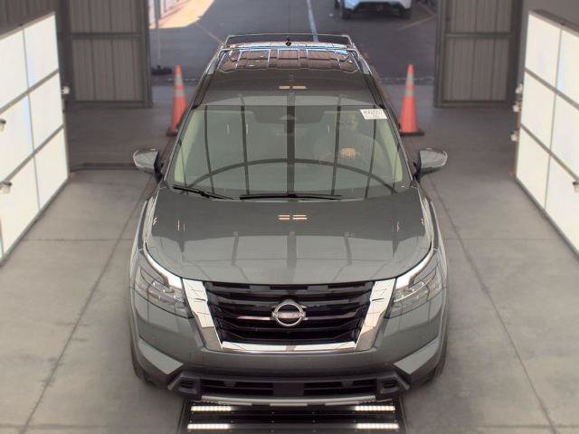Certified 2025 Nissan Pathfinder SL FWD image 2