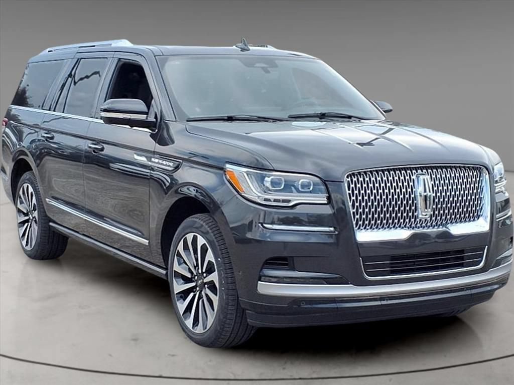 Used 2024 Lincoln Navigator L Reserve AWD/4WD image 18