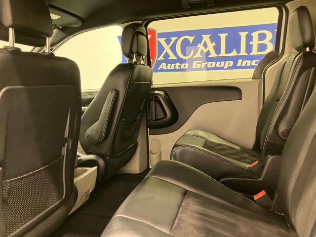 Used 2019 Dodge Grand Caravan SXT FWD image 40
