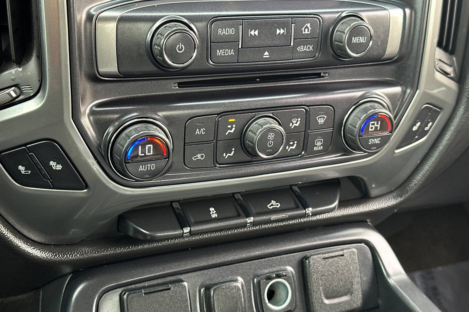 Used 2015 Chevrolet Silverado 1500 LT w/ Rally 2 Edition image 16