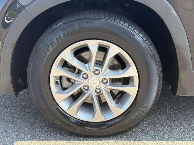 Used 2019 Hyundai Santa Fe SE FWD image 13