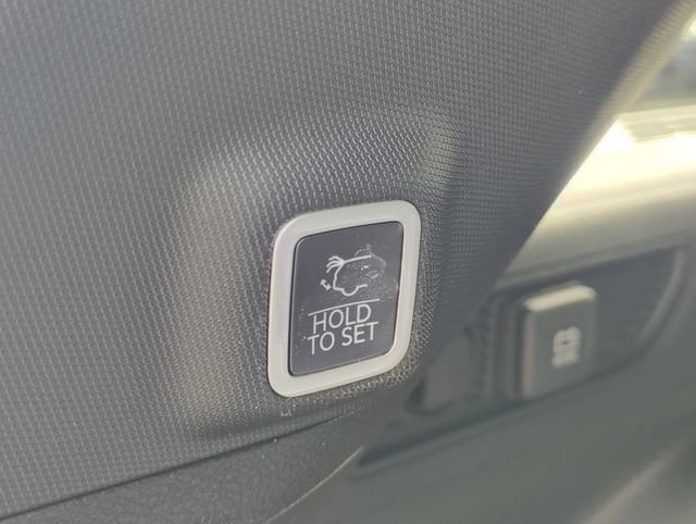 New 2026 Jeep Grand Cherokee Altitude image 35