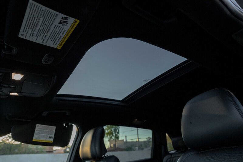 Used 2017 Lincoln MKX Reserve image 15