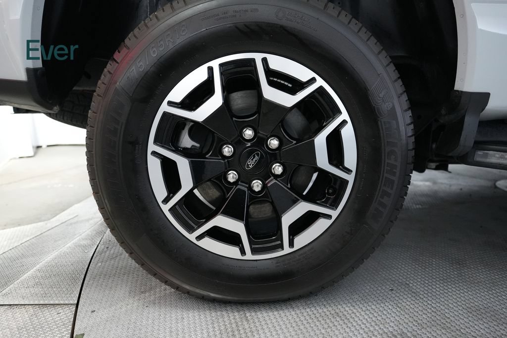 Used 2023 Ford F150 Lightning XLT AWD/4WD image 16