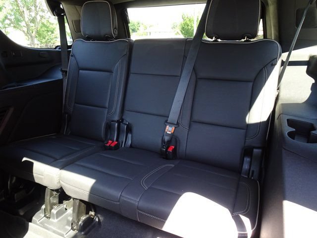 Used 2023 GMC Yukon SLT AWD/4WD image 18