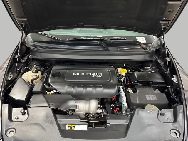 Used 2018 Jeep Cherokee Latitude Plus w/ Comfort/Convenience Group image 20