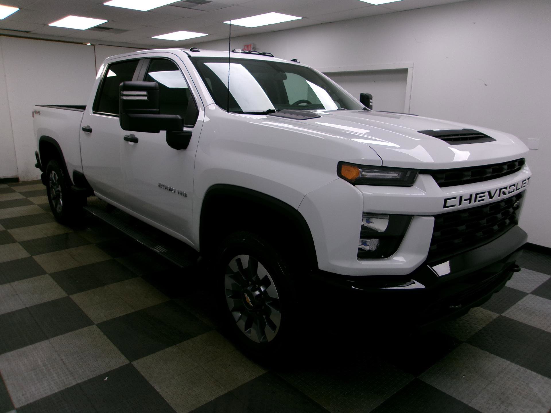 Used 2023 Chevrolet Silverado 2500 Custom w/ Custom Convenience Package image 13