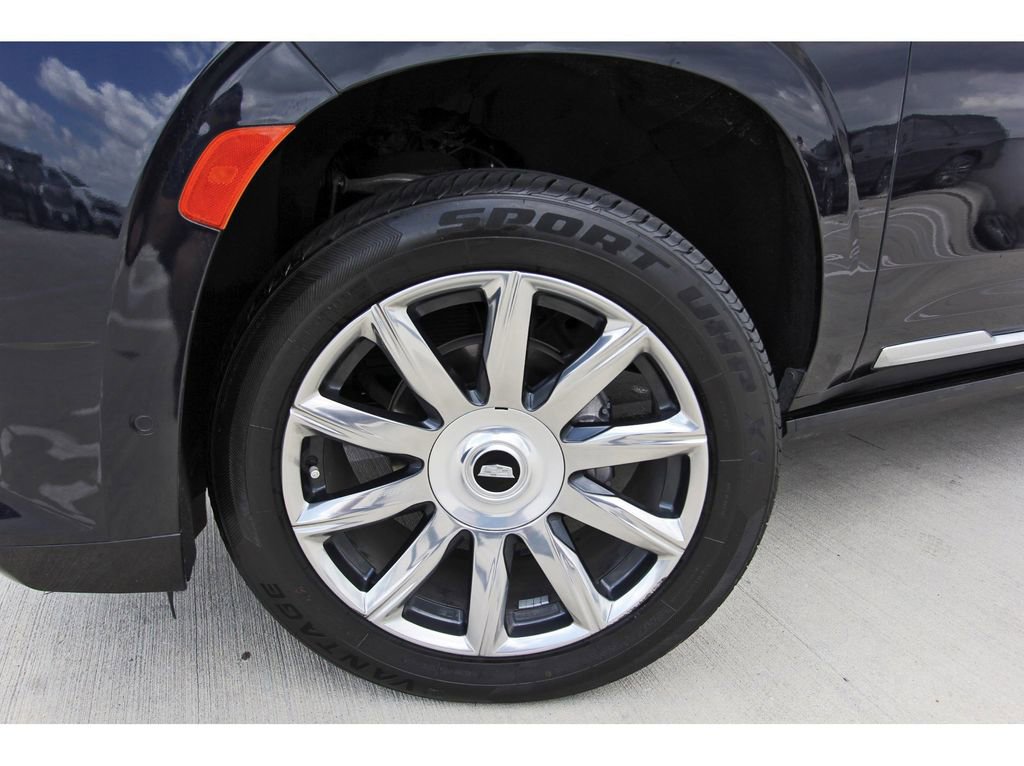 Used 2022 Cadillac Escalade Premium Luxury Platinum w/ Heavy-Duty Trailer Package image 33