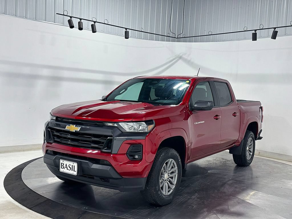 Used 2024 Chevrolet Colorado LT w/ LT Convenience Package AWD/4WD image 8