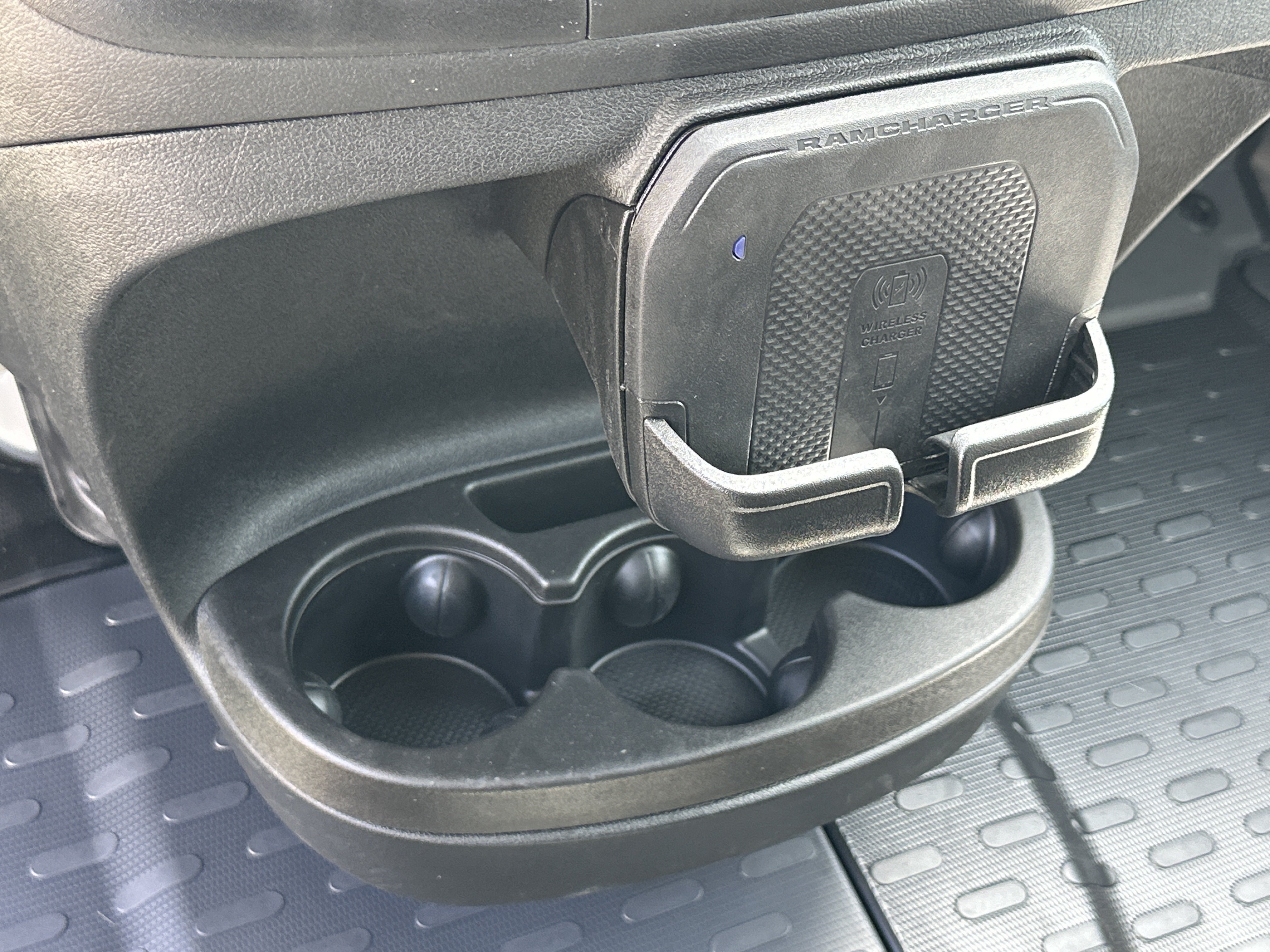 New 2026 RAM ProMaster 3500 w/ Premium Convenience Group FWD image 4