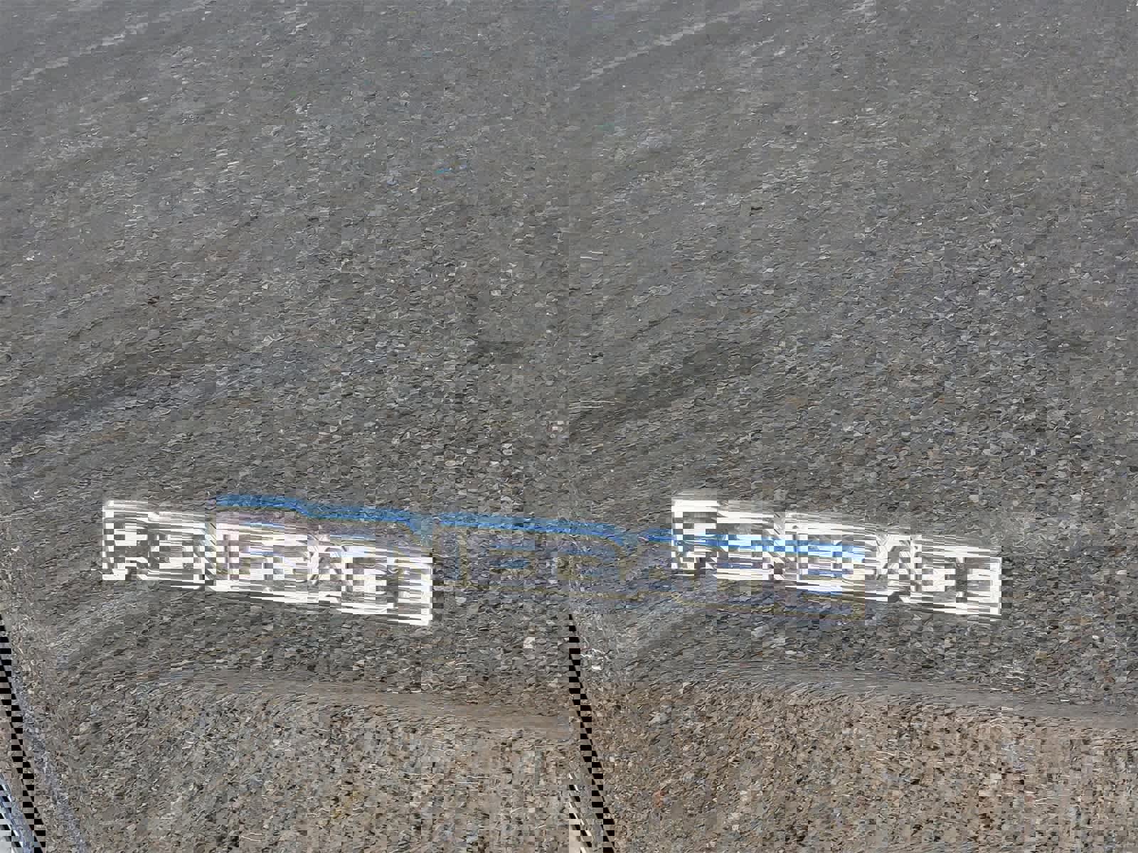 Used 2023 Jeep Renegade Latitude image 12