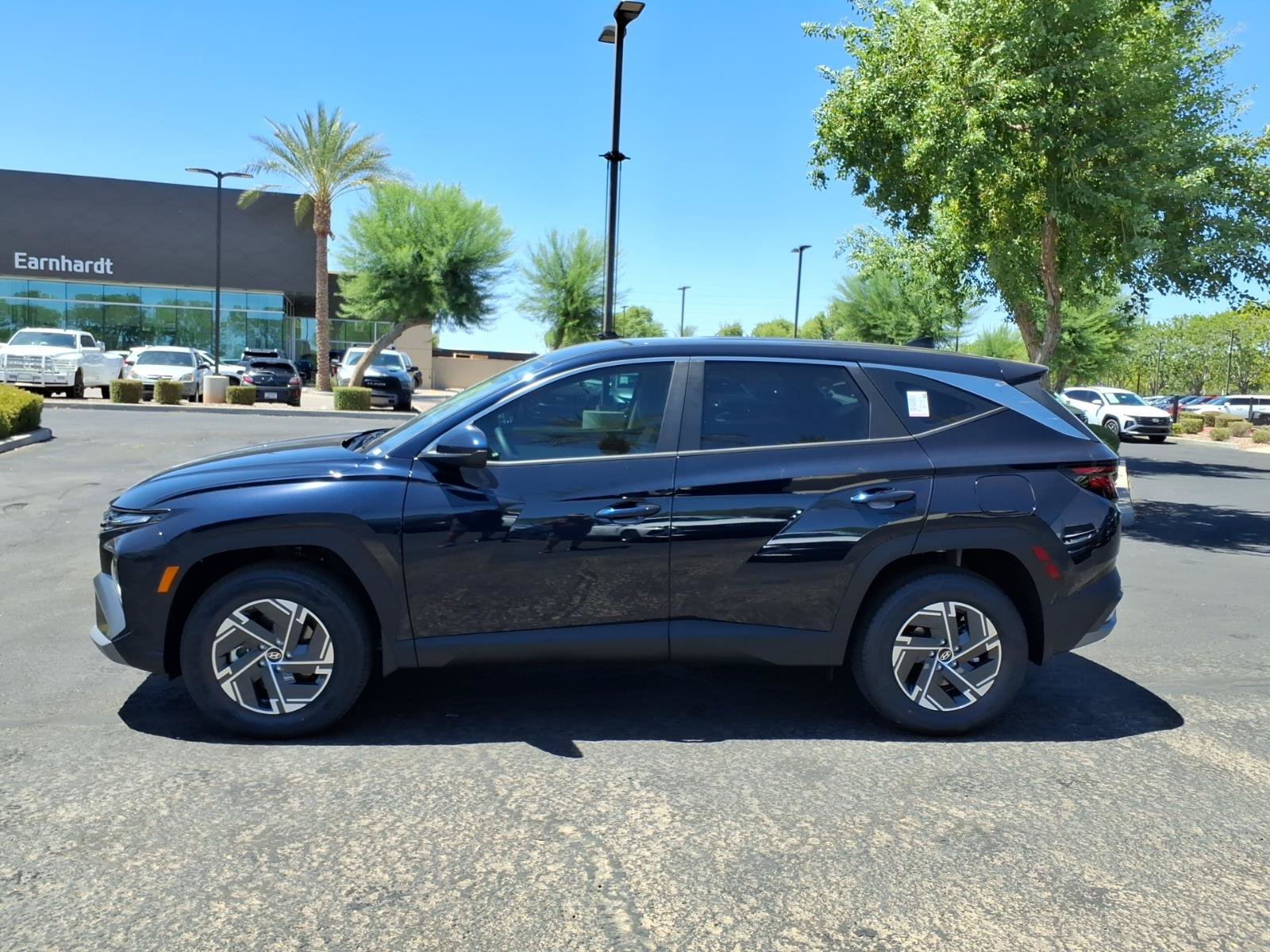 New 2026 Hyundai Tucson Blue SE AWD/4WD image 3