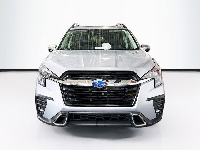 Used 2023 Subaru Ascent Touring AWD/4WD image 4
