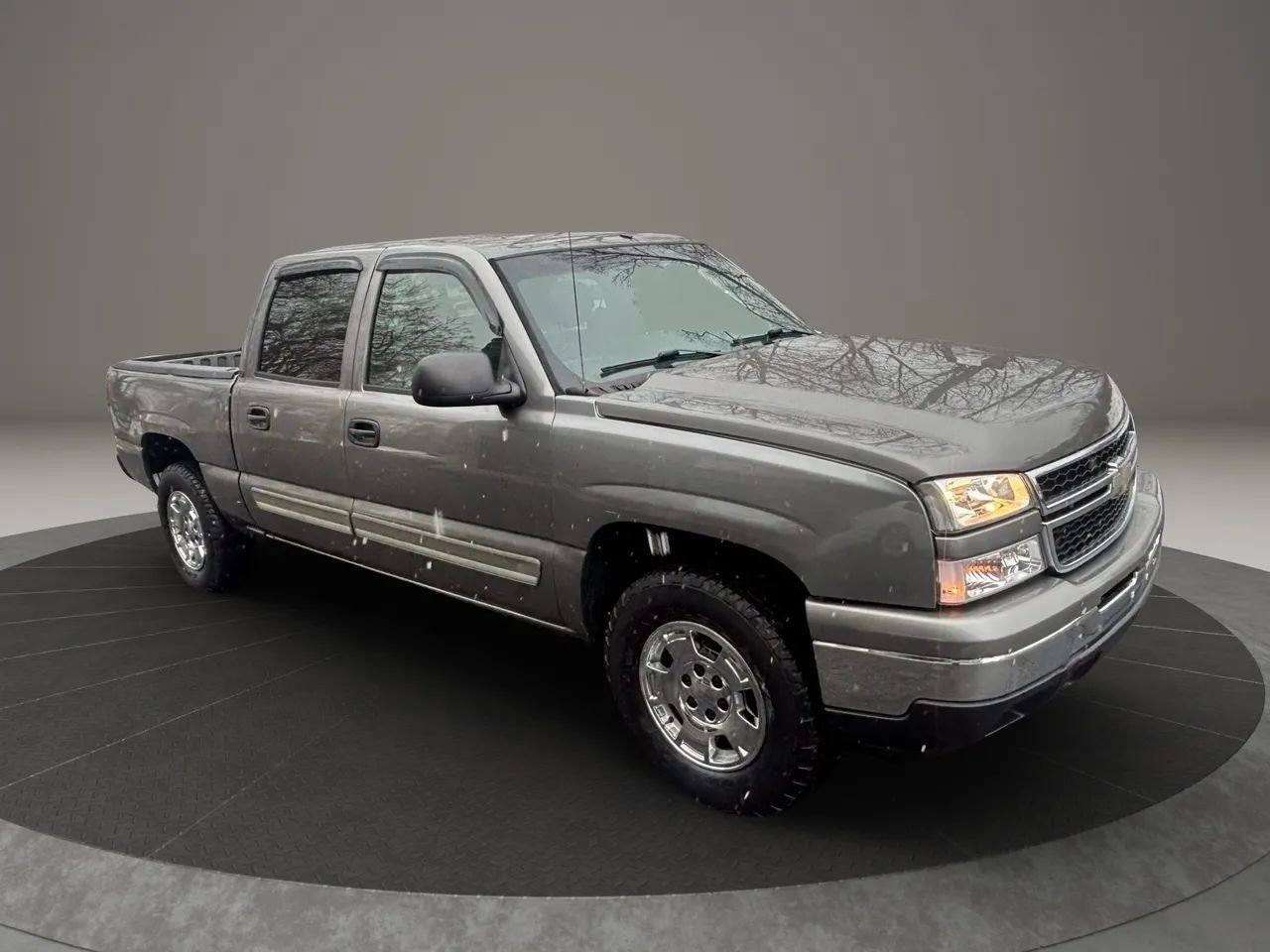 Used 2006 Chevrolet Silverado 1500 LT w/ Light Duty Power Package AWD/4WD image 12
