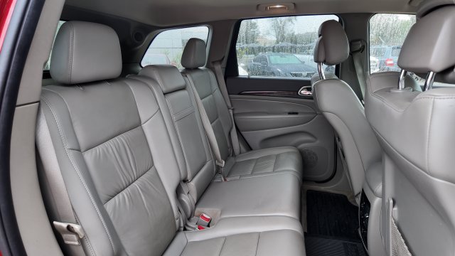 Used 2011 Jeep Grand Cherokee Laredo AWD/4WD image 15