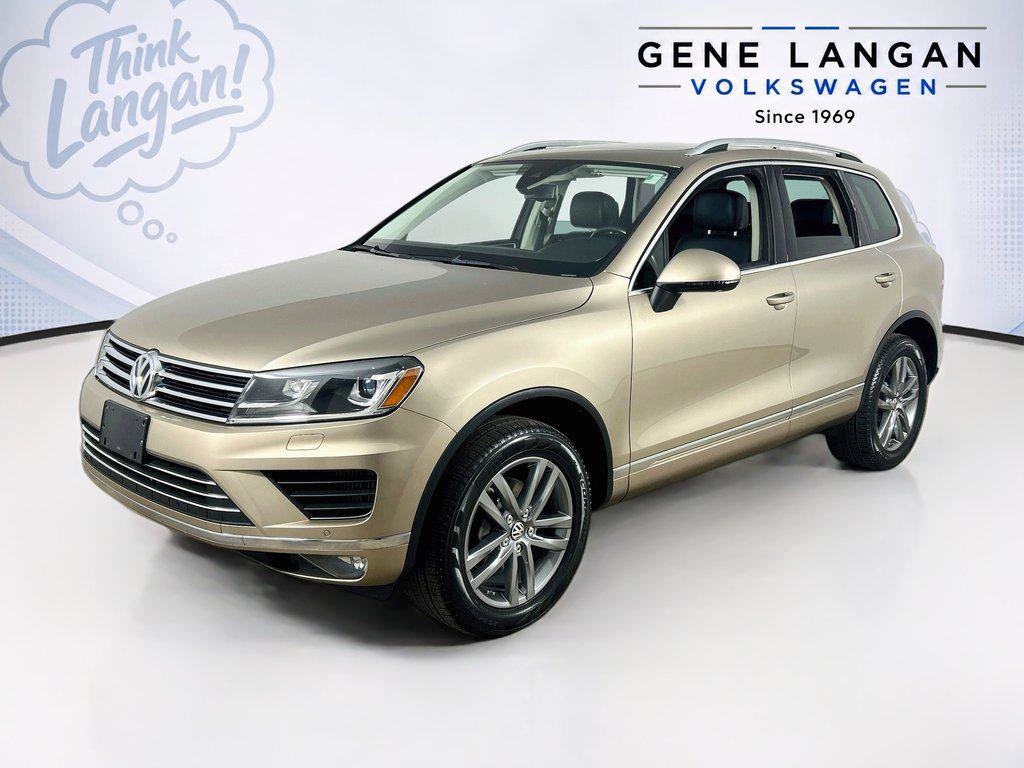 Used 2016 Volkswagen Touareg TDI AWD/4WD image 1