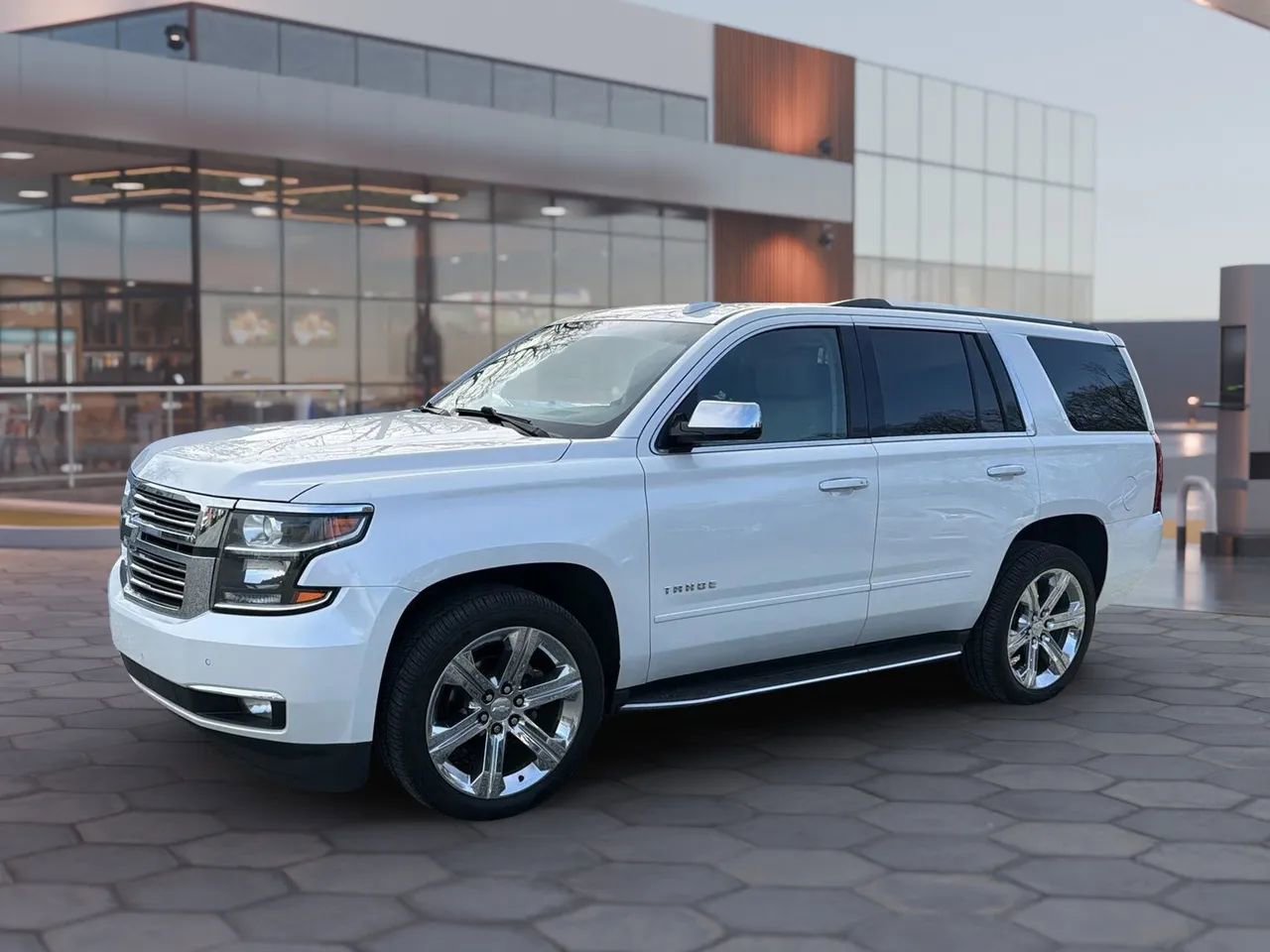 Used 2018 Chevrolet Tahoe Premier image 1
