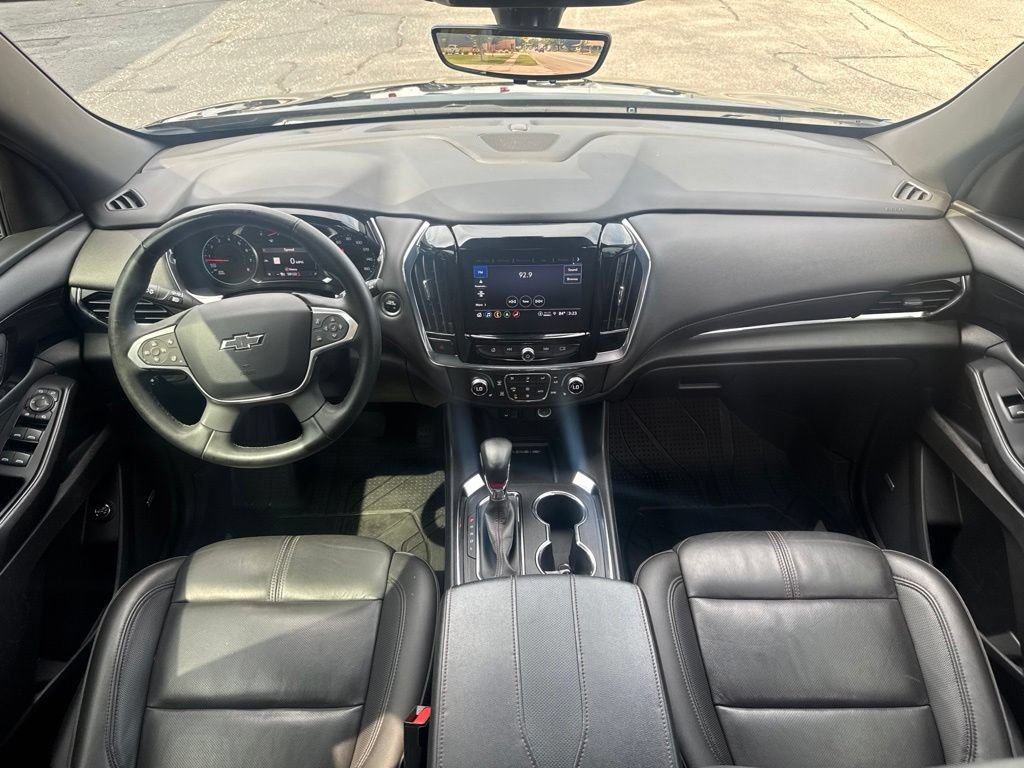 Used 2023 Chevrolet Traverse RS w/ LPO, Floor Liner Package FWD image 28